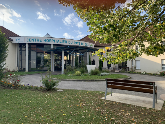 Hopital-gex.jpeg hopital-gex.jpeg
